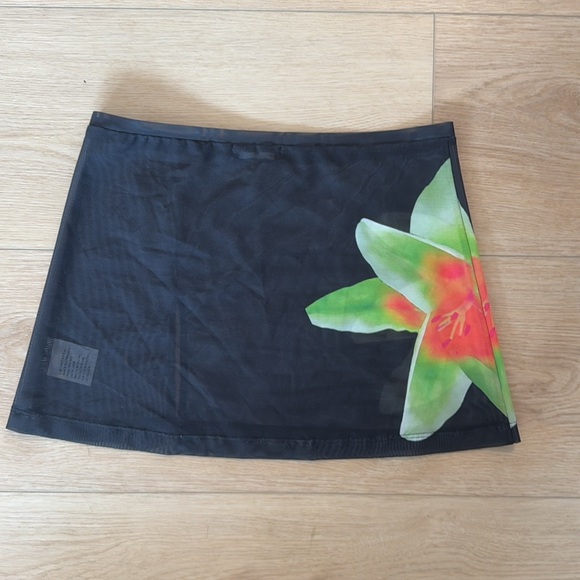 SET - with harper lu matching black & green floral mesh top & skirt - Picture 6 of 6